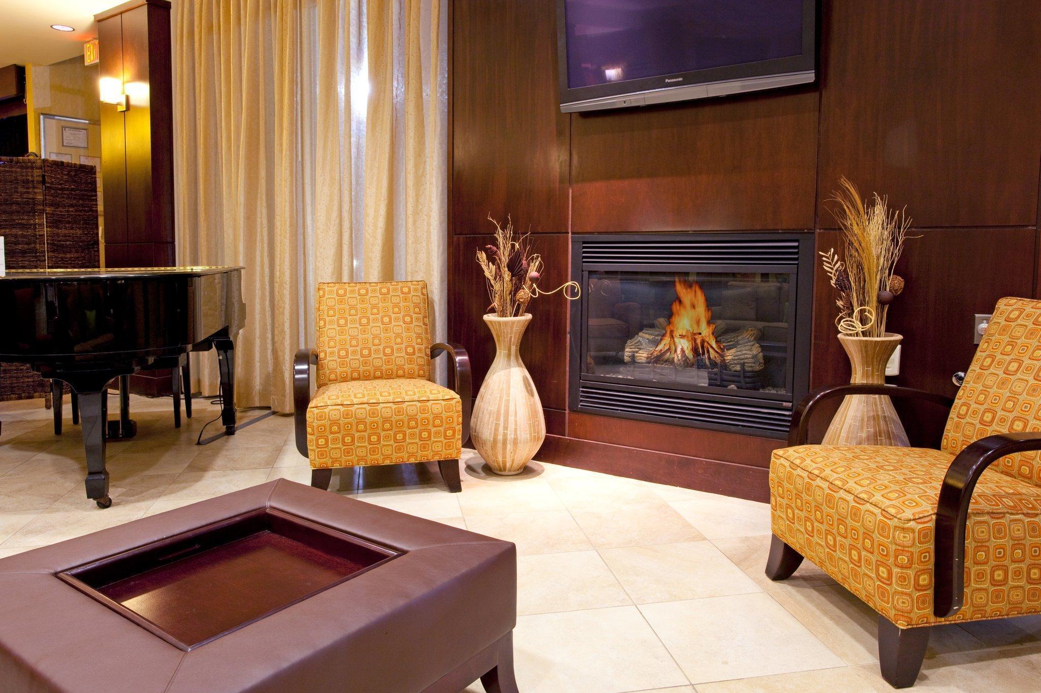 Holiday Inn Statesboro-University Area By Ihg Bagian luar foto