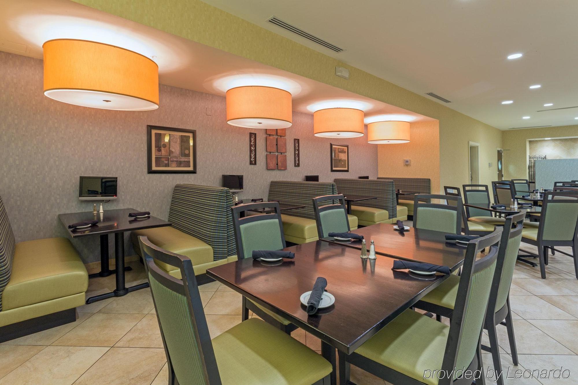 Holiday Inn Statesboro-University Area By Ihg Bagian luar foto