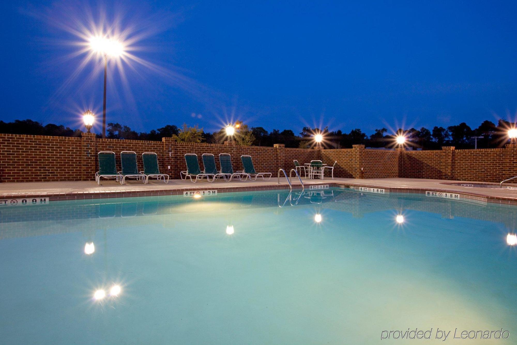 Holiday Inn Statesboro-University Area By Ihg Bagian luar foto